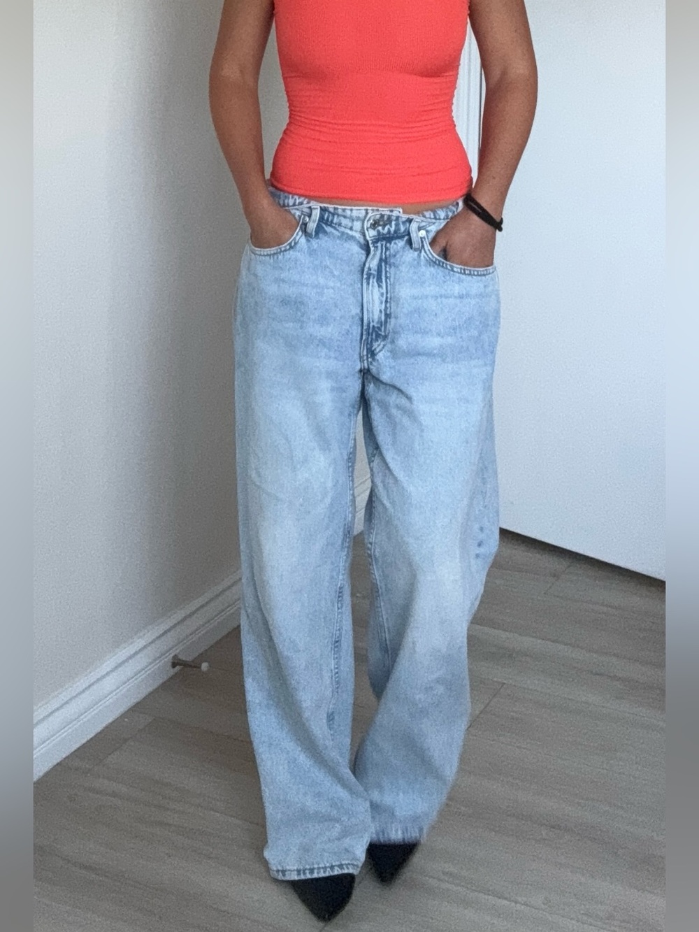 Light Wash Wide Leg Women's Jeans - Blue